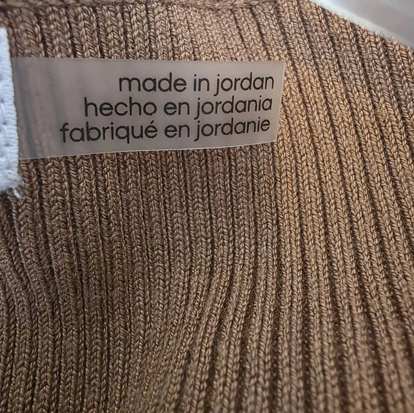 Beautiful Soft Top Made In Jordan - Picture 3 of 3